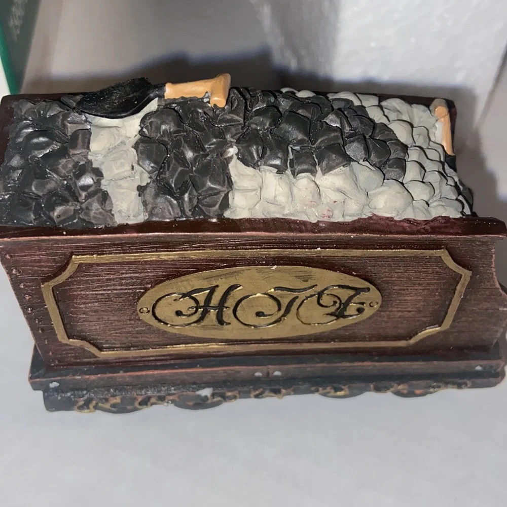 New in box Home Towne Express vintage 1998 Edition Coal Tender train car